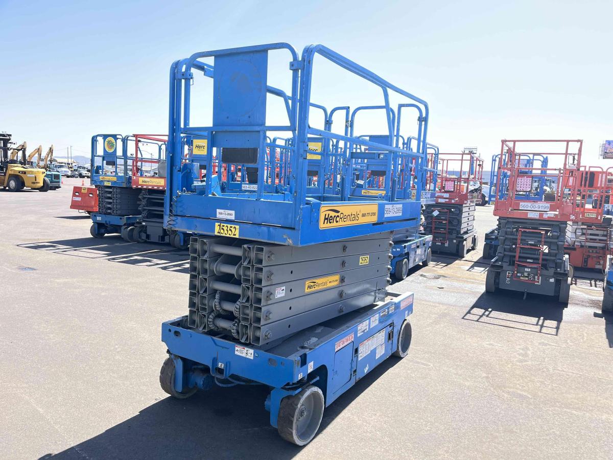 2016 Genie GS-4047