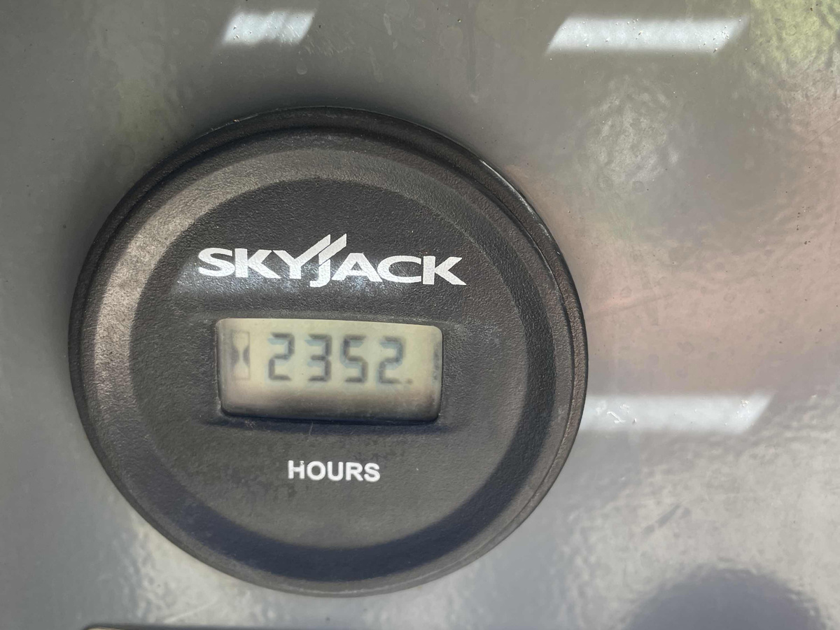 2018 Skyjack SJ-6826RT-5