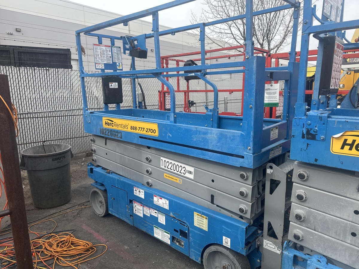 2017 Genie GS-2632