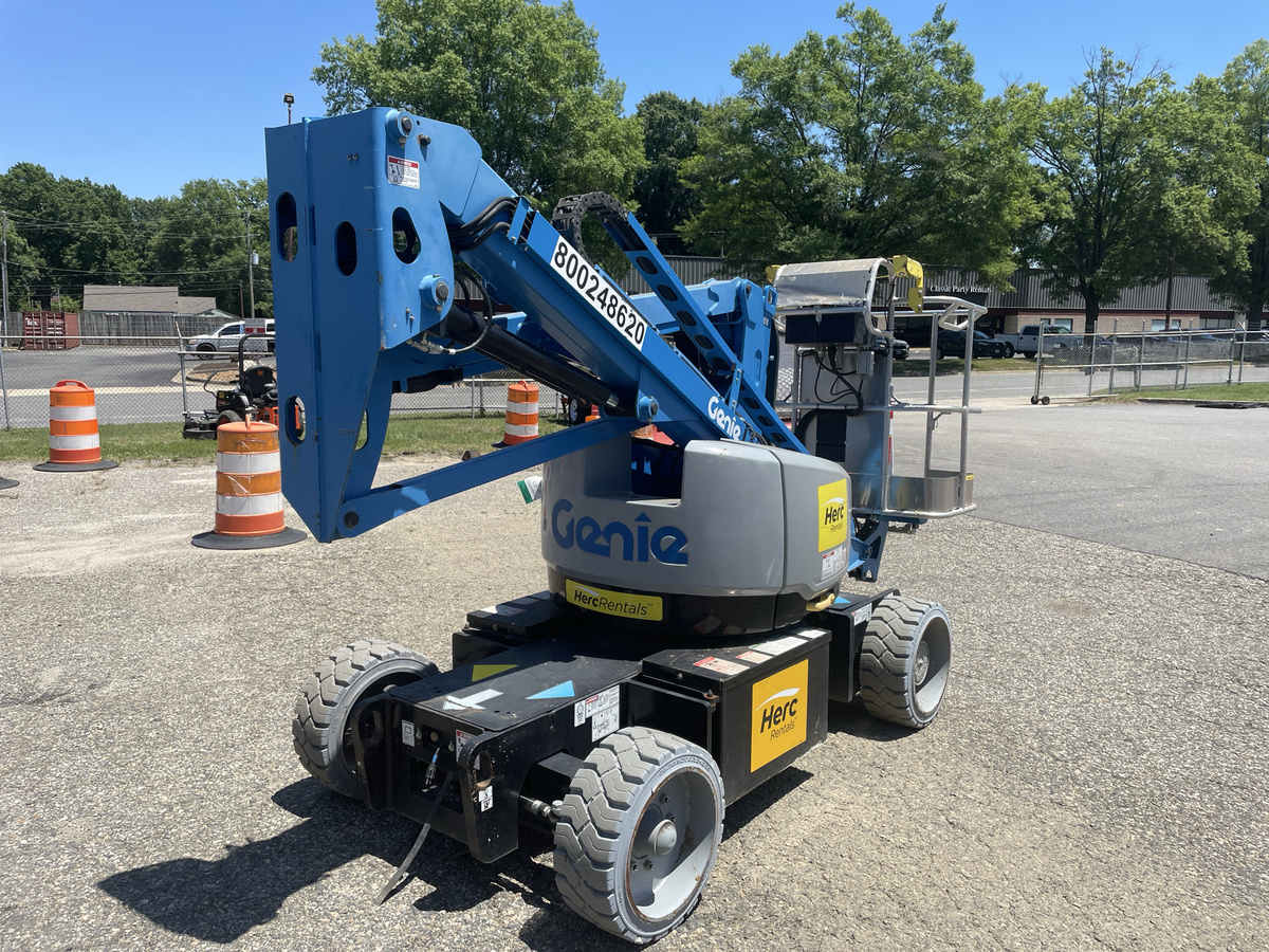 2019 Genie Z-33/18-5