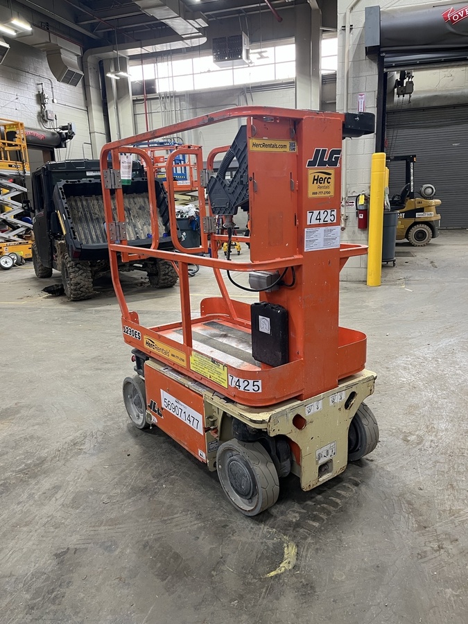 2019 JLG 1230ES