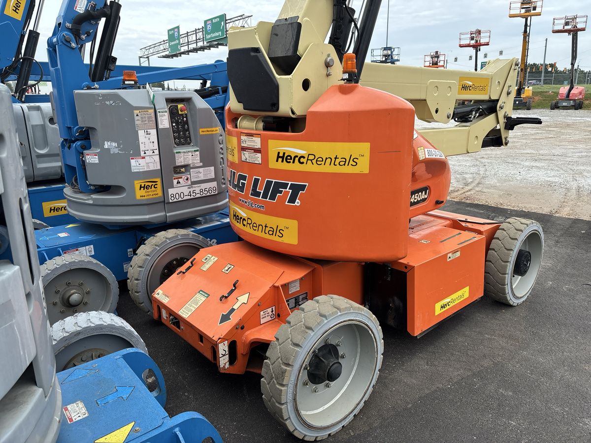 2018 JLG E450AJ-5