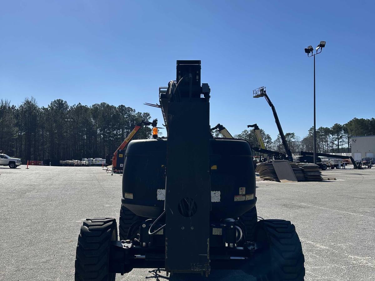 2014 JLG 600AJ