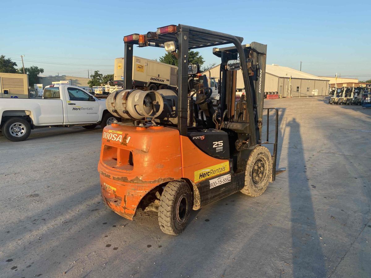2017 Doosan G25P-5
