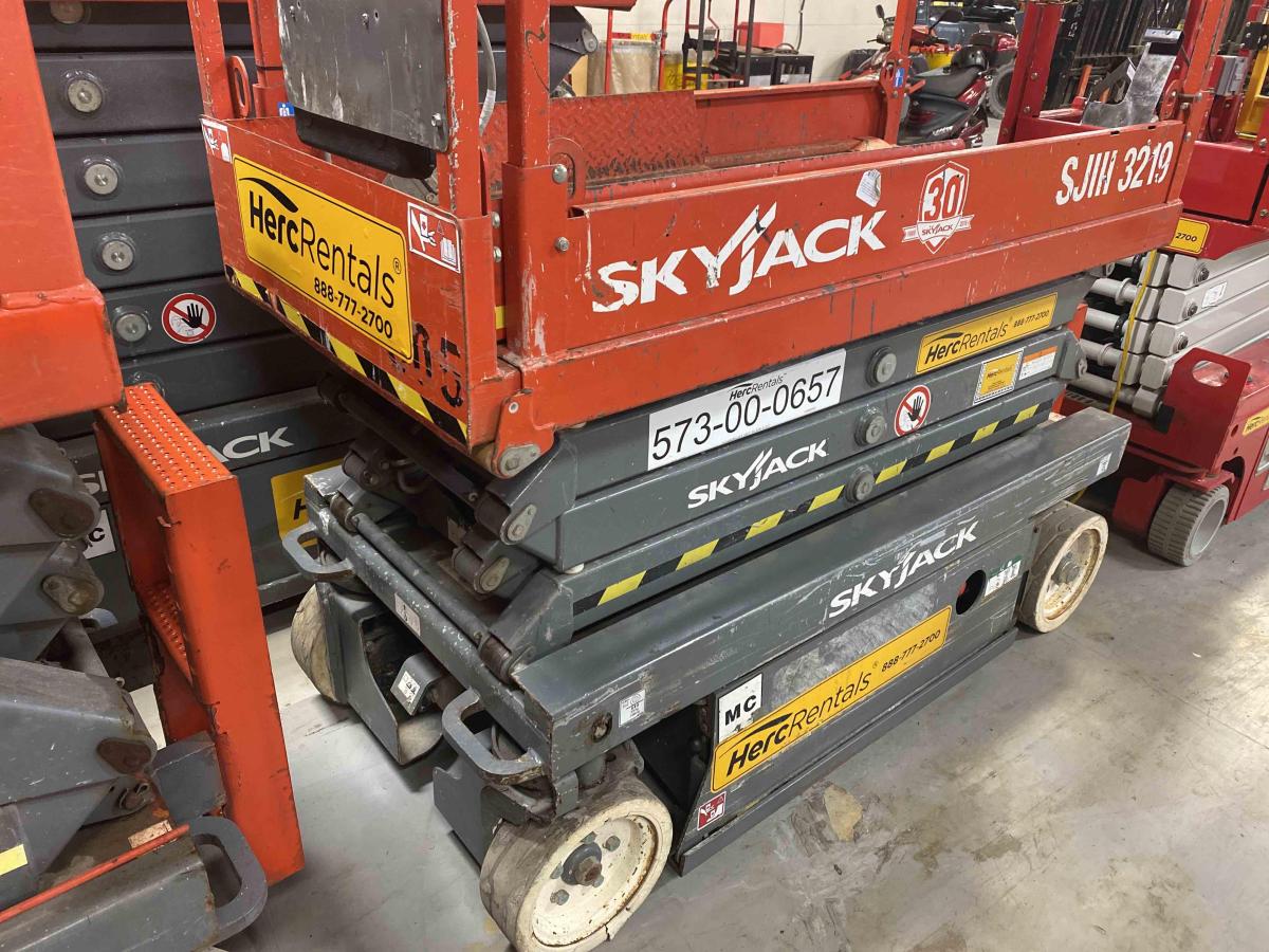 2015 Skyjack SJ3219