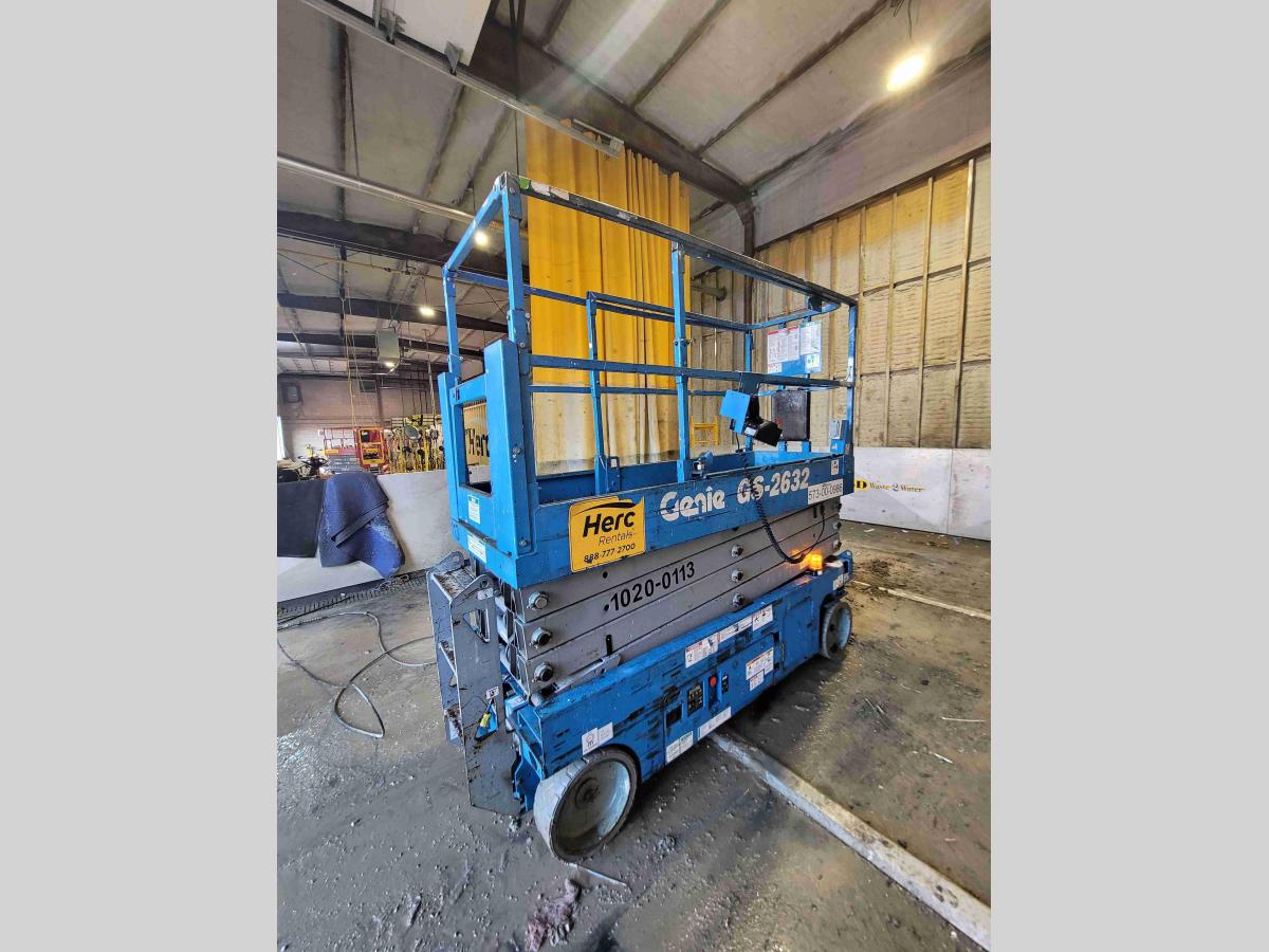 2012 Genie GS-2632