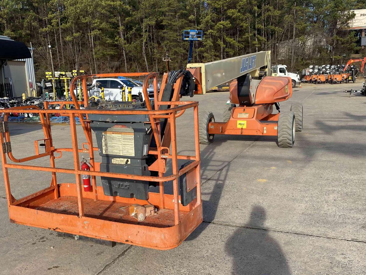 2015 JLG E600JP