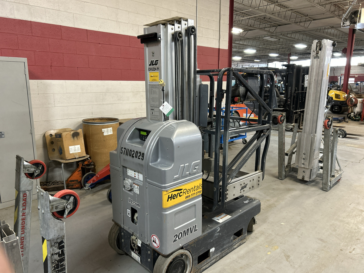2016 JLG 20MVL