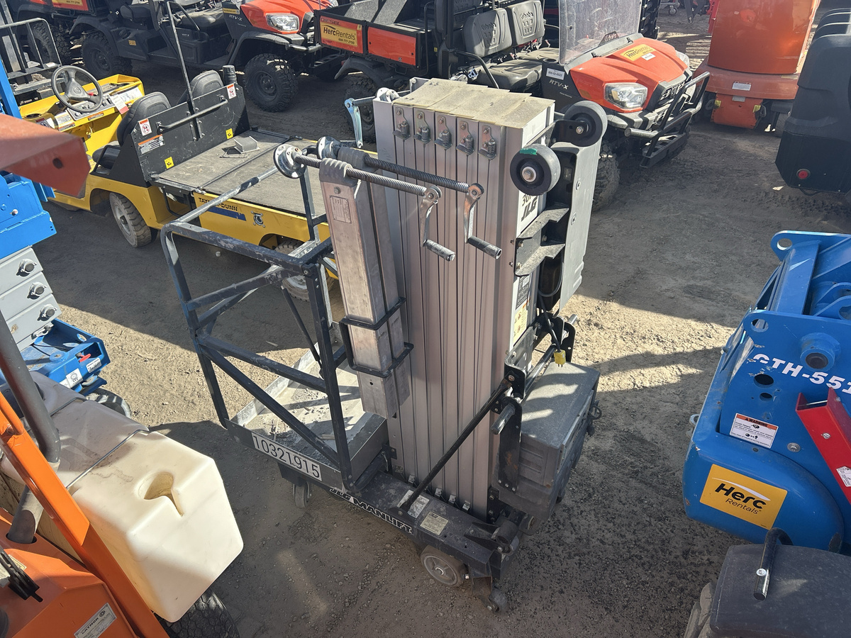 2020 JLG 30AM-2