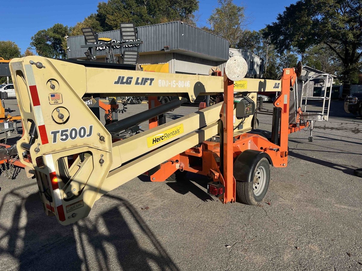 2017 JLG T500J-1