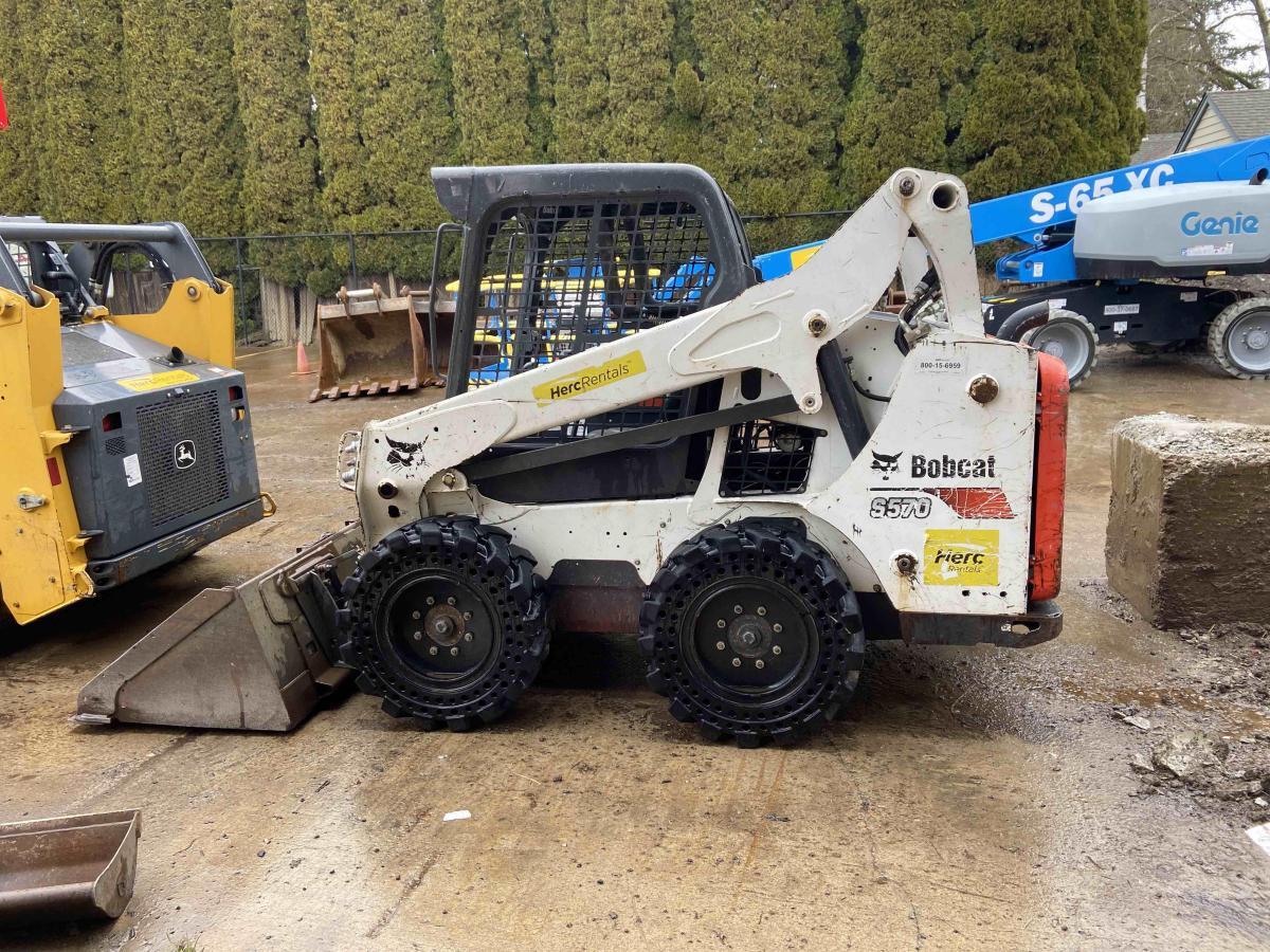 2017 Bobcat S570-2