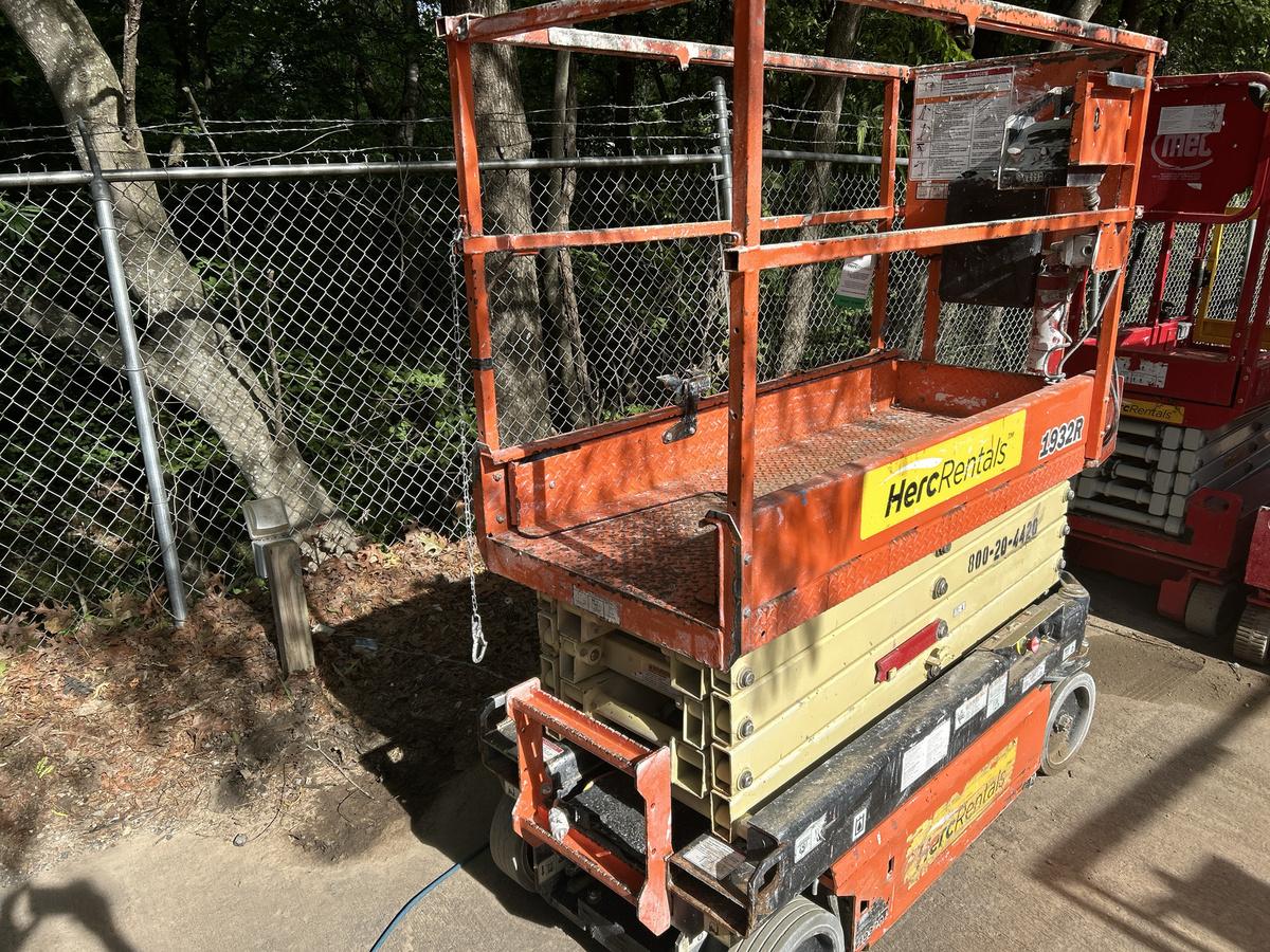2018 JLG 1932R-3
