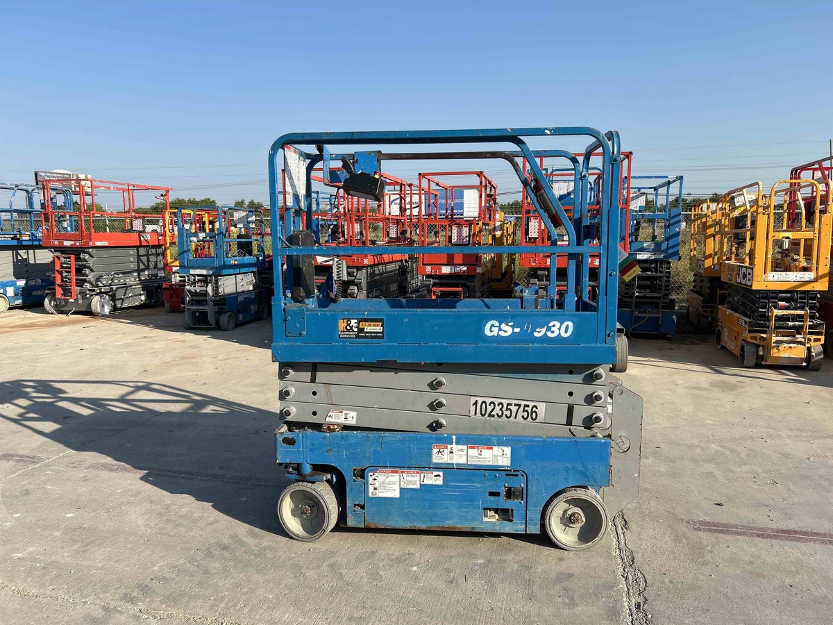 2018 Genie GS-1930