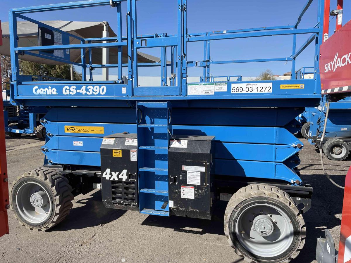 2018 Genie GS-4390 RT