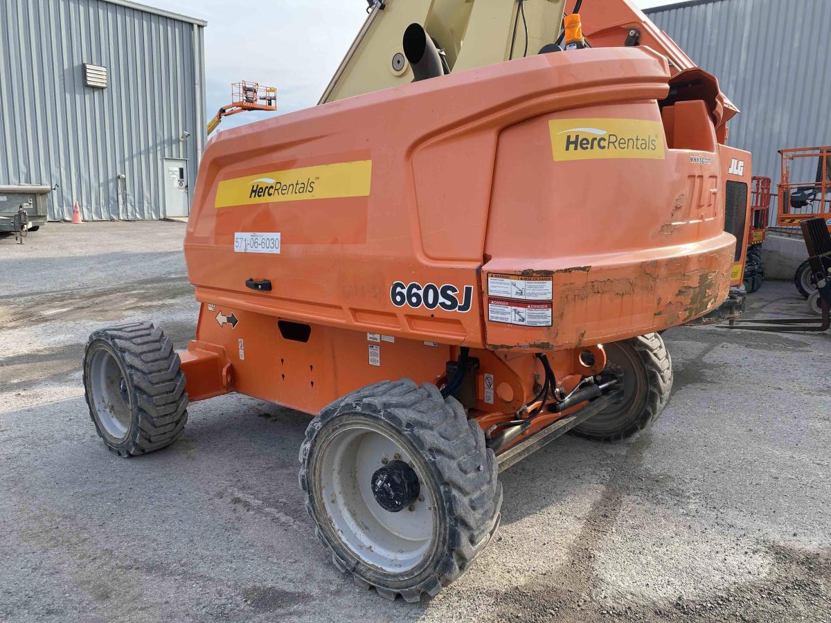 2017 JLG 660SJ-4