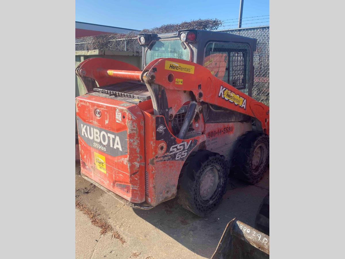 2017 Kubota SSV65