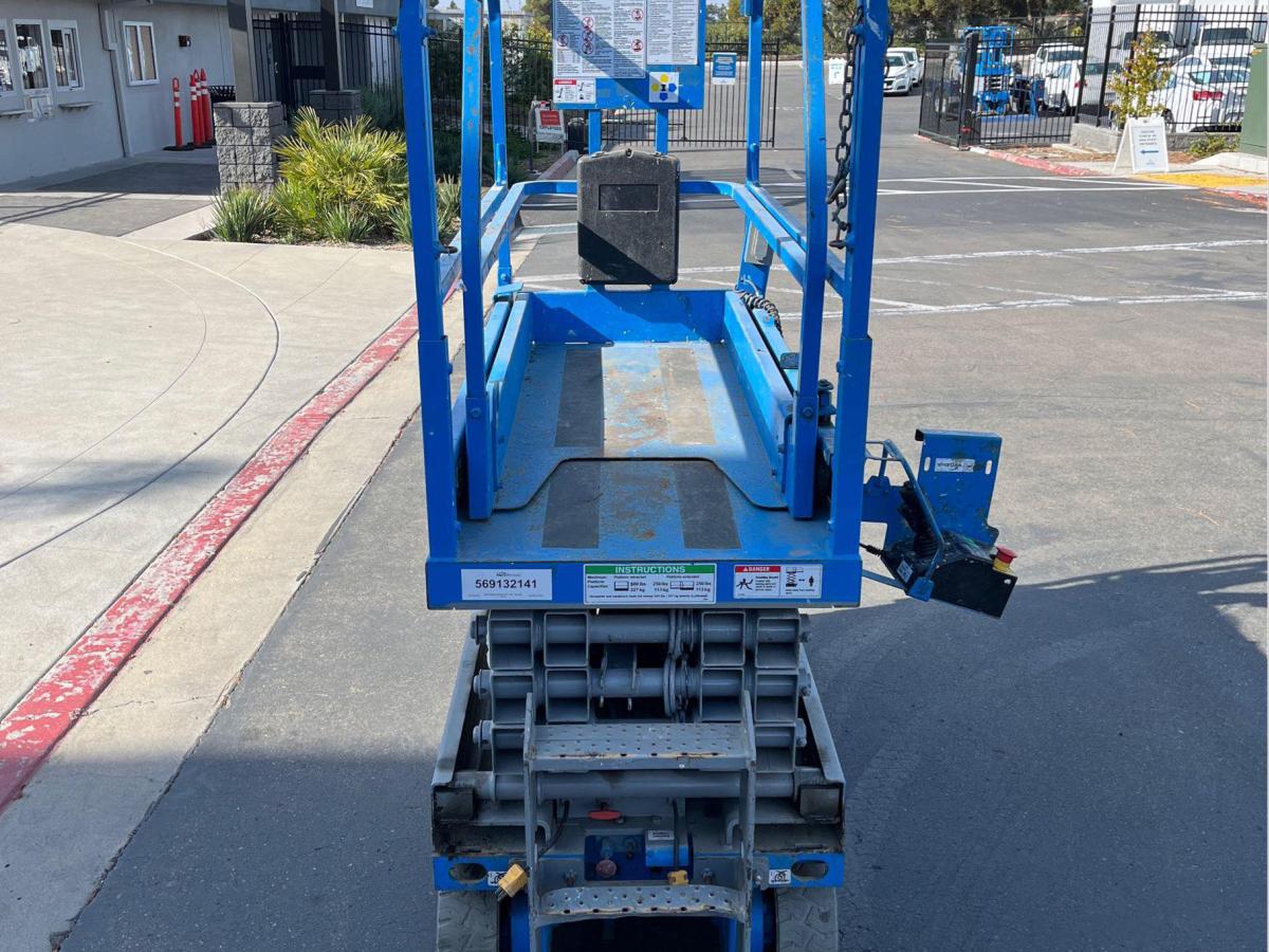 2017 Genie GS-1930