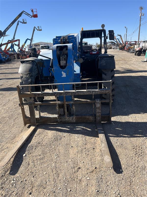 2019 Genie GTH-1056