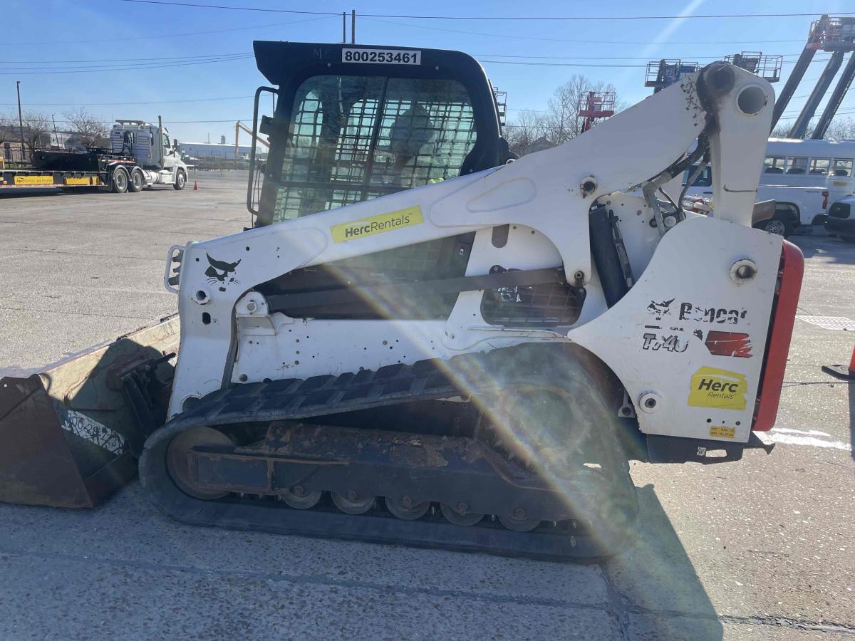 2019 Bobcat T740