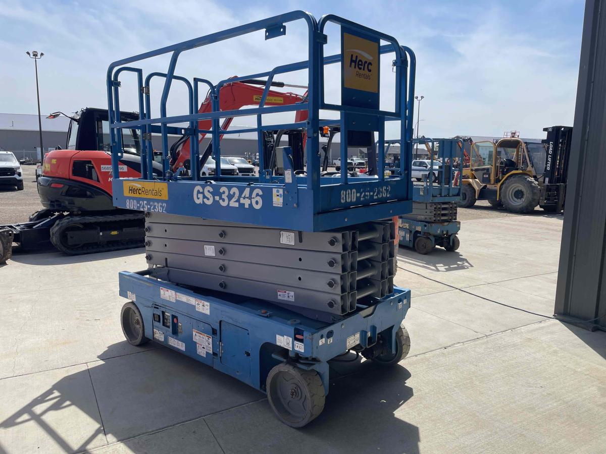 2019 Genie GS-3246