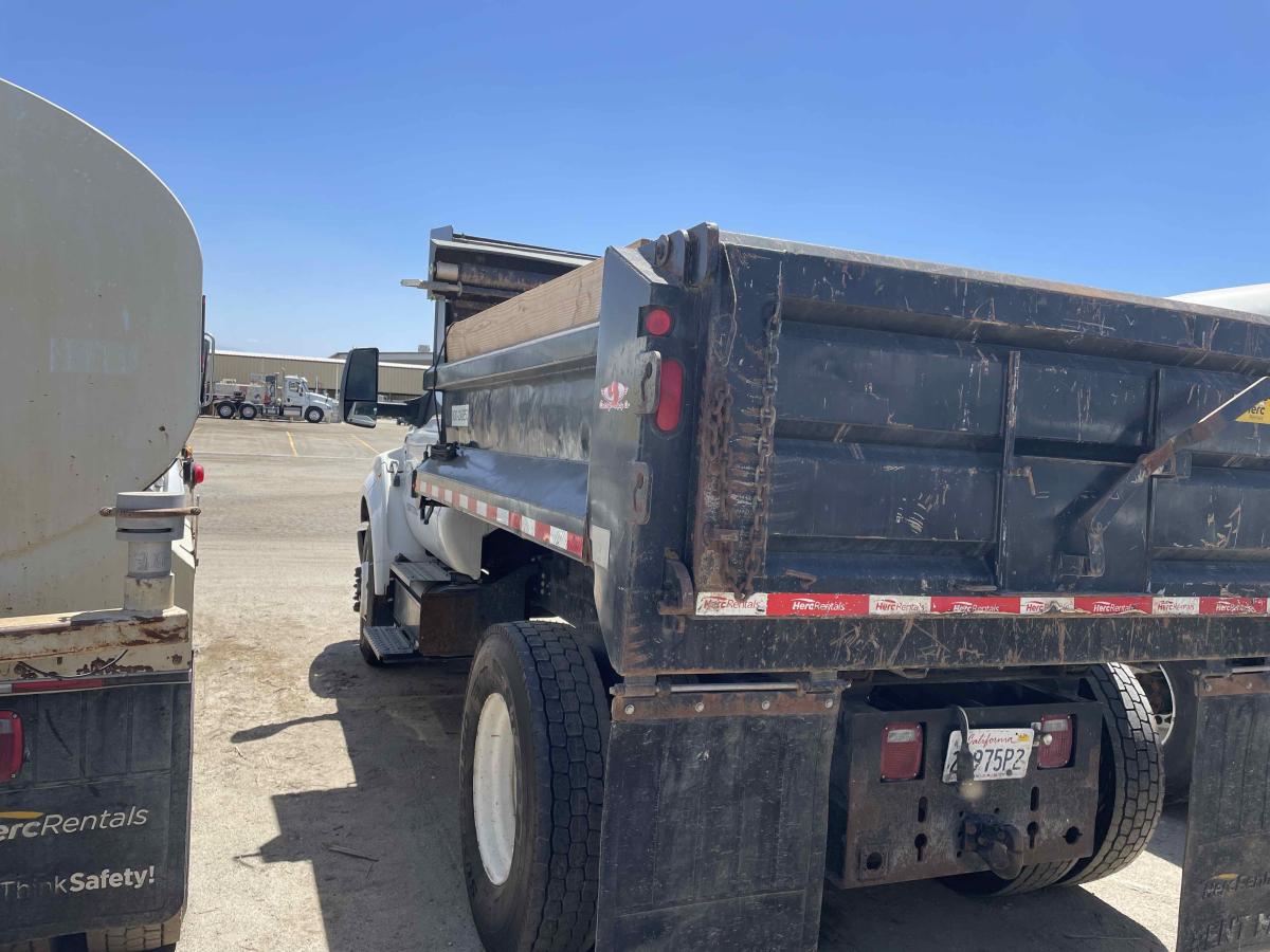 2018 Ford F650-2