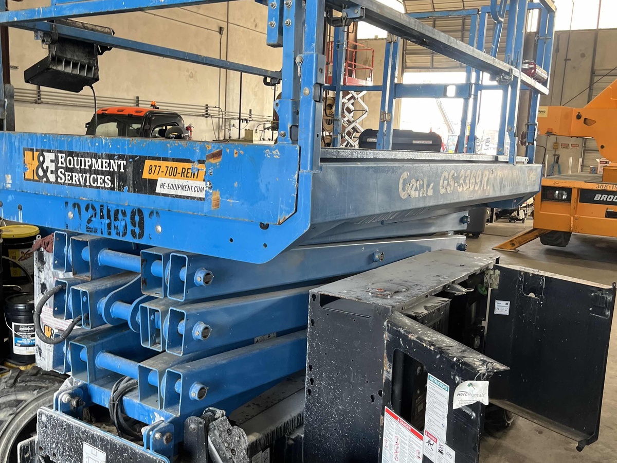 2017 Genie GS-3369 RT-2
