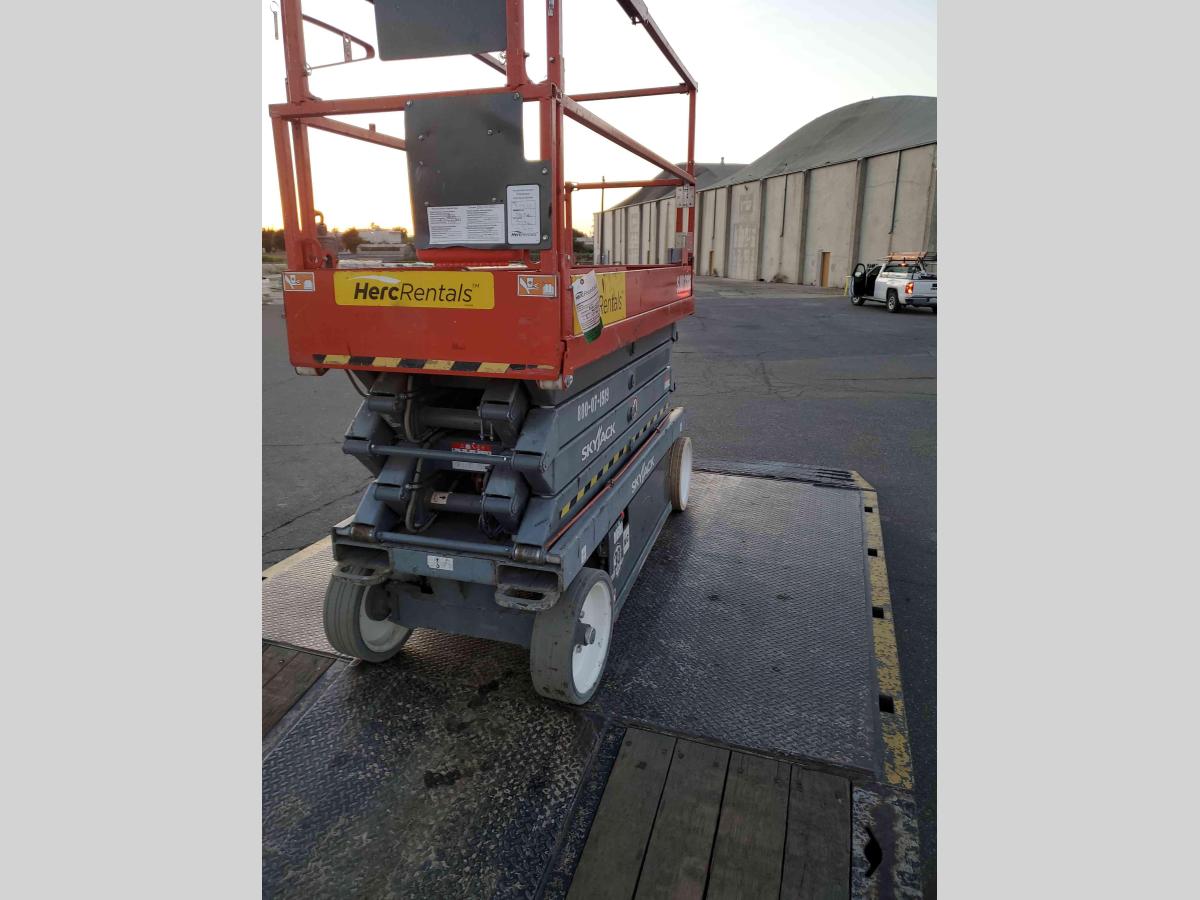 2015 Skyjack SJ3226