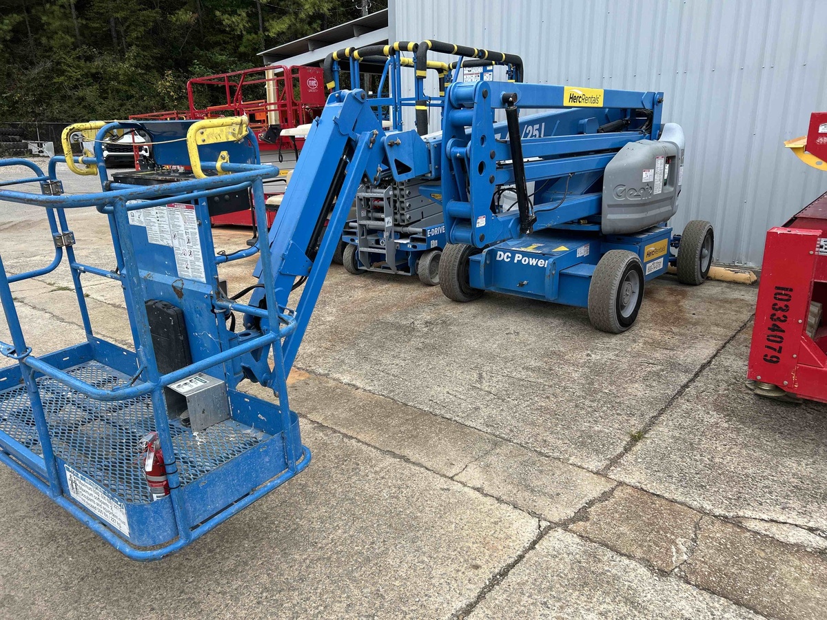 2017 Genie Z-45/25-3