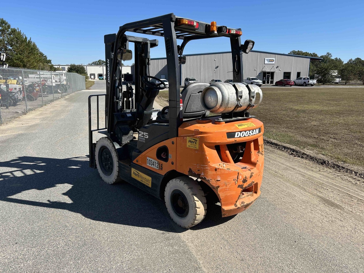 2021 Doosan G25N-7-3