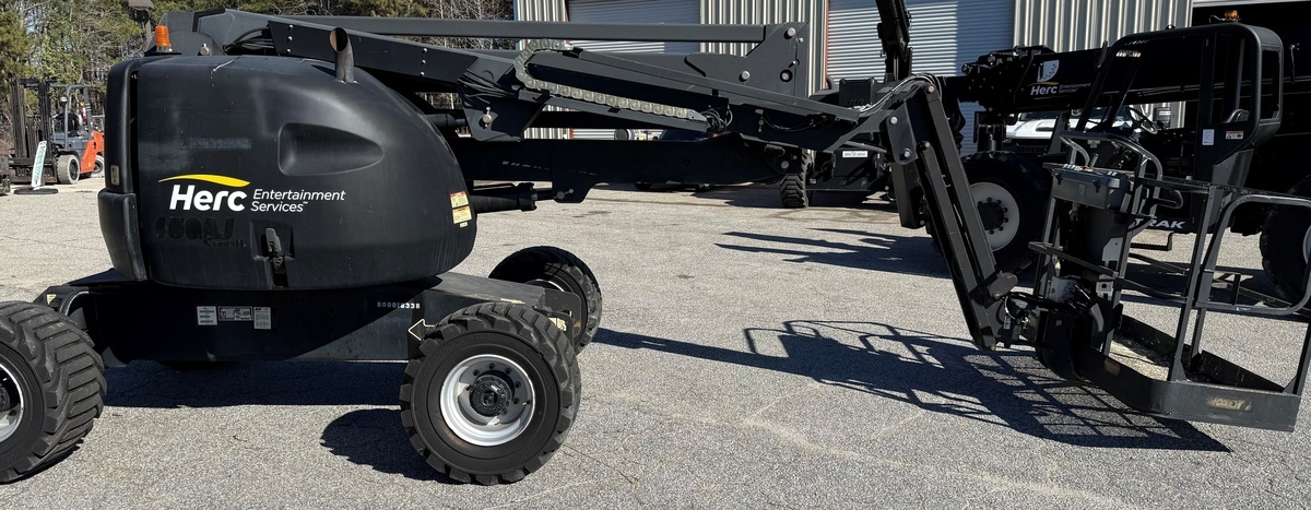 2014 JLG 450AJ