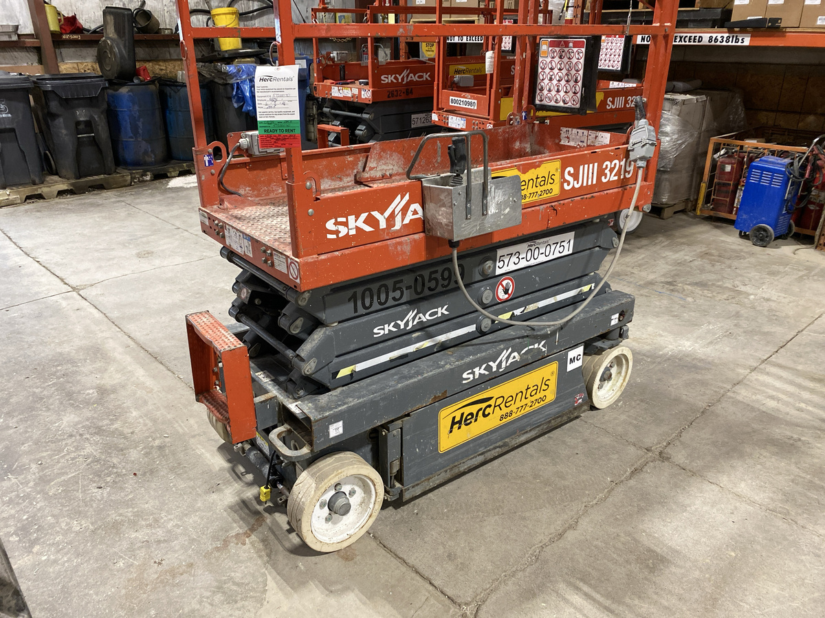 2017 Skyjack SJ3219-5
