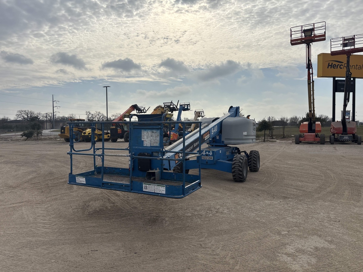 2018 Genie S-40-2