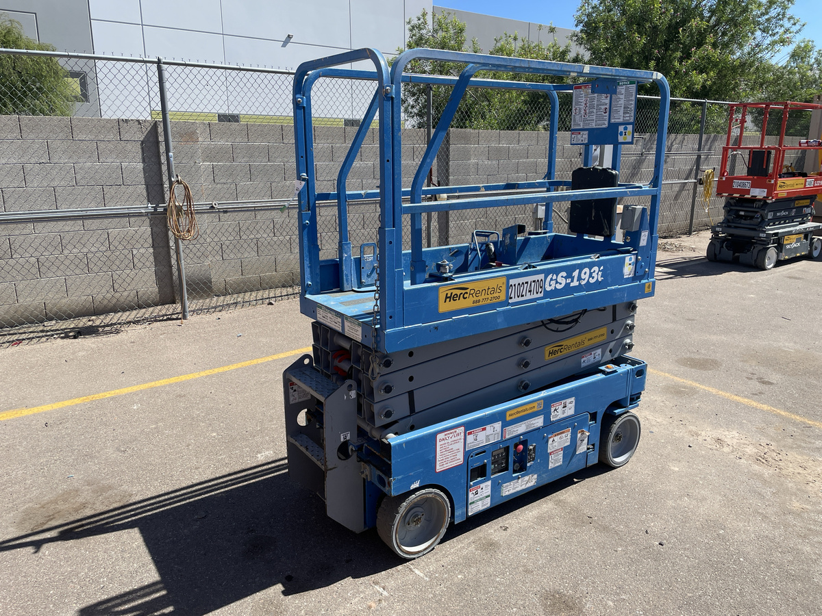 2019 Genie GS-1930