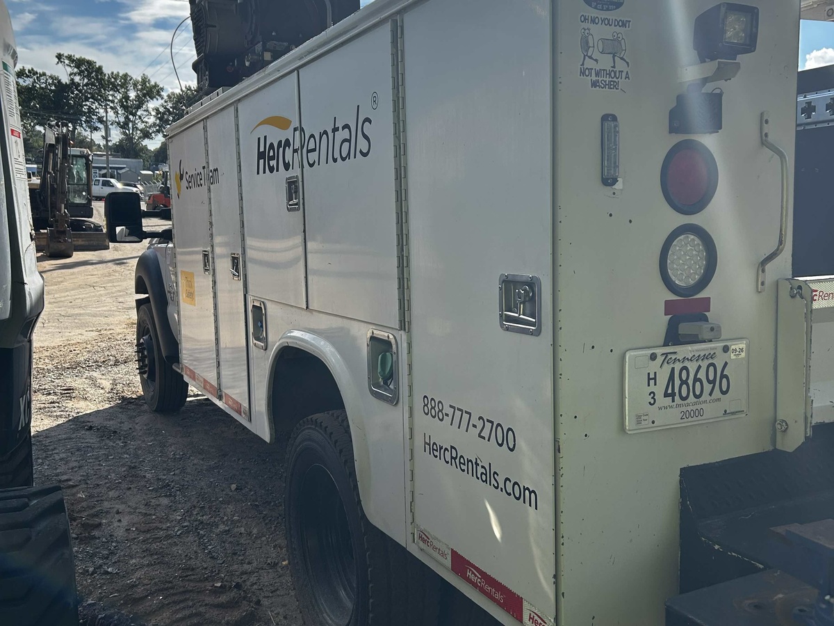 2016 Ford F550-6
