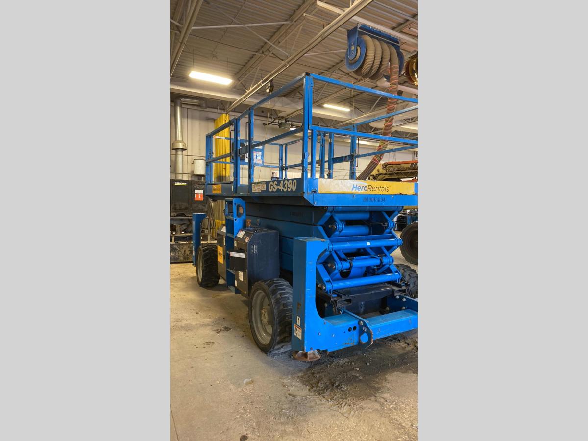 2014 Genie GS-4390 RT