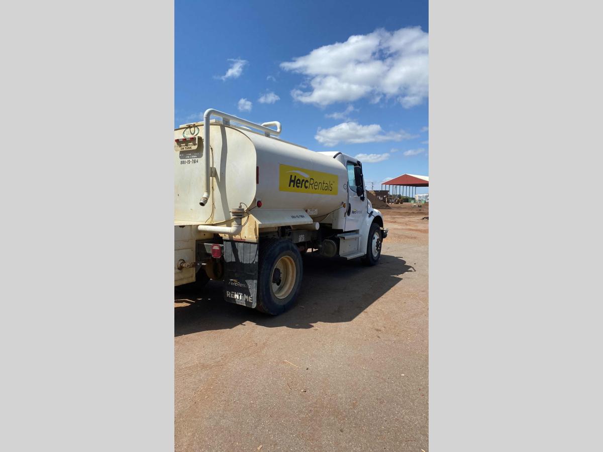 2018 Freightliner M2106