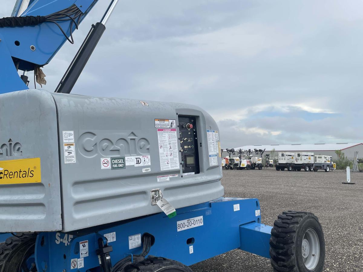 2018 Genie S-45