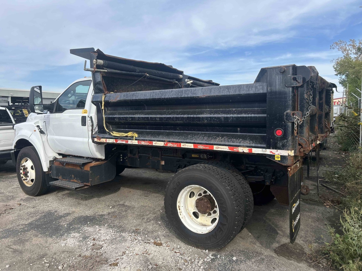 2019 Ford F750-12