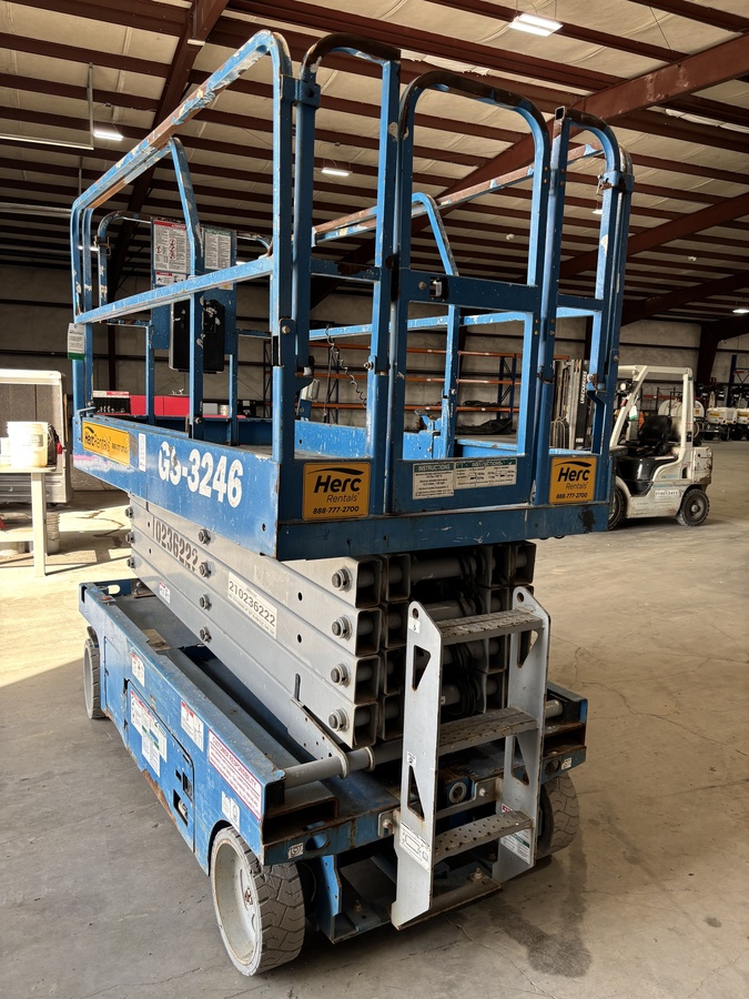 2018 Genie GS-3246-3