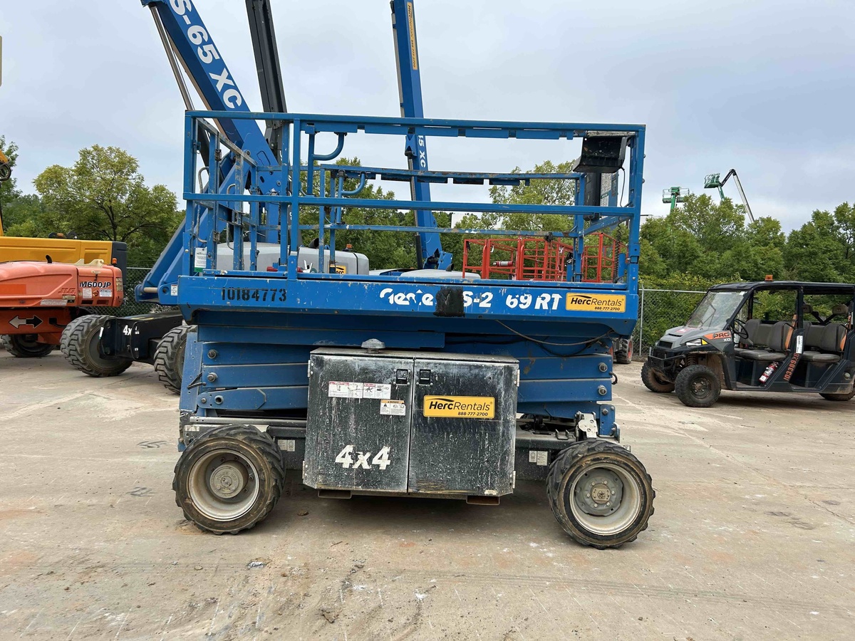2016 Genie GS-2669 RT-10