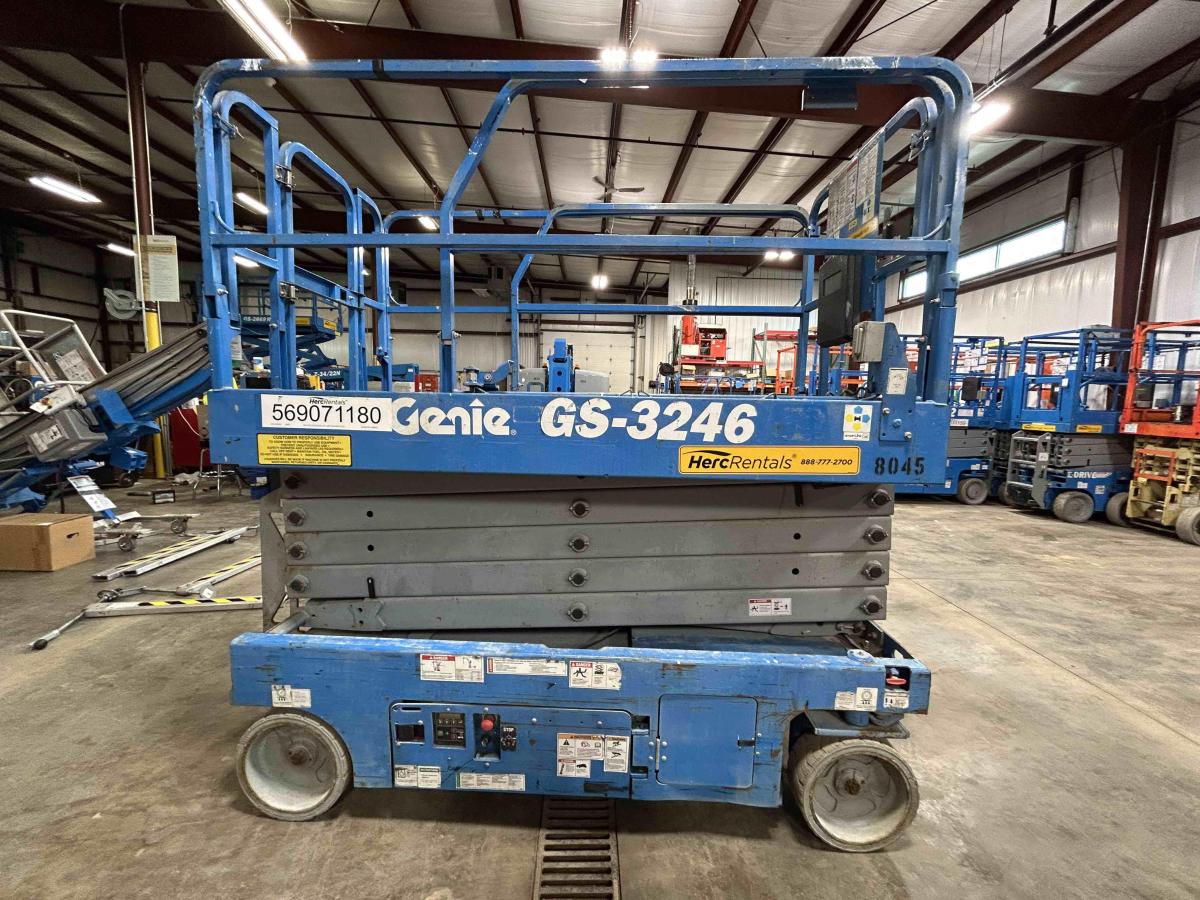 2016 Genie GS-3246