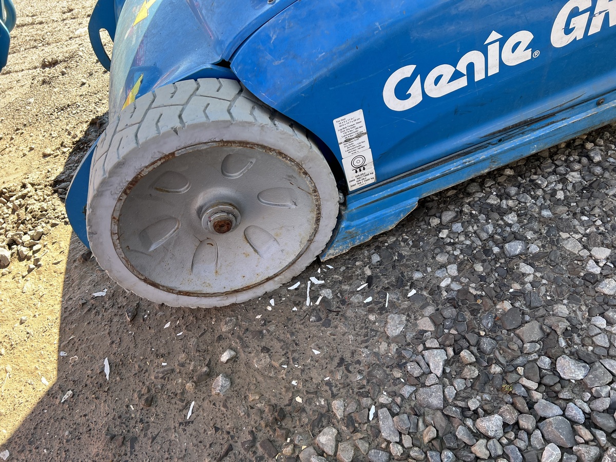 2016 Genie GR26J-4