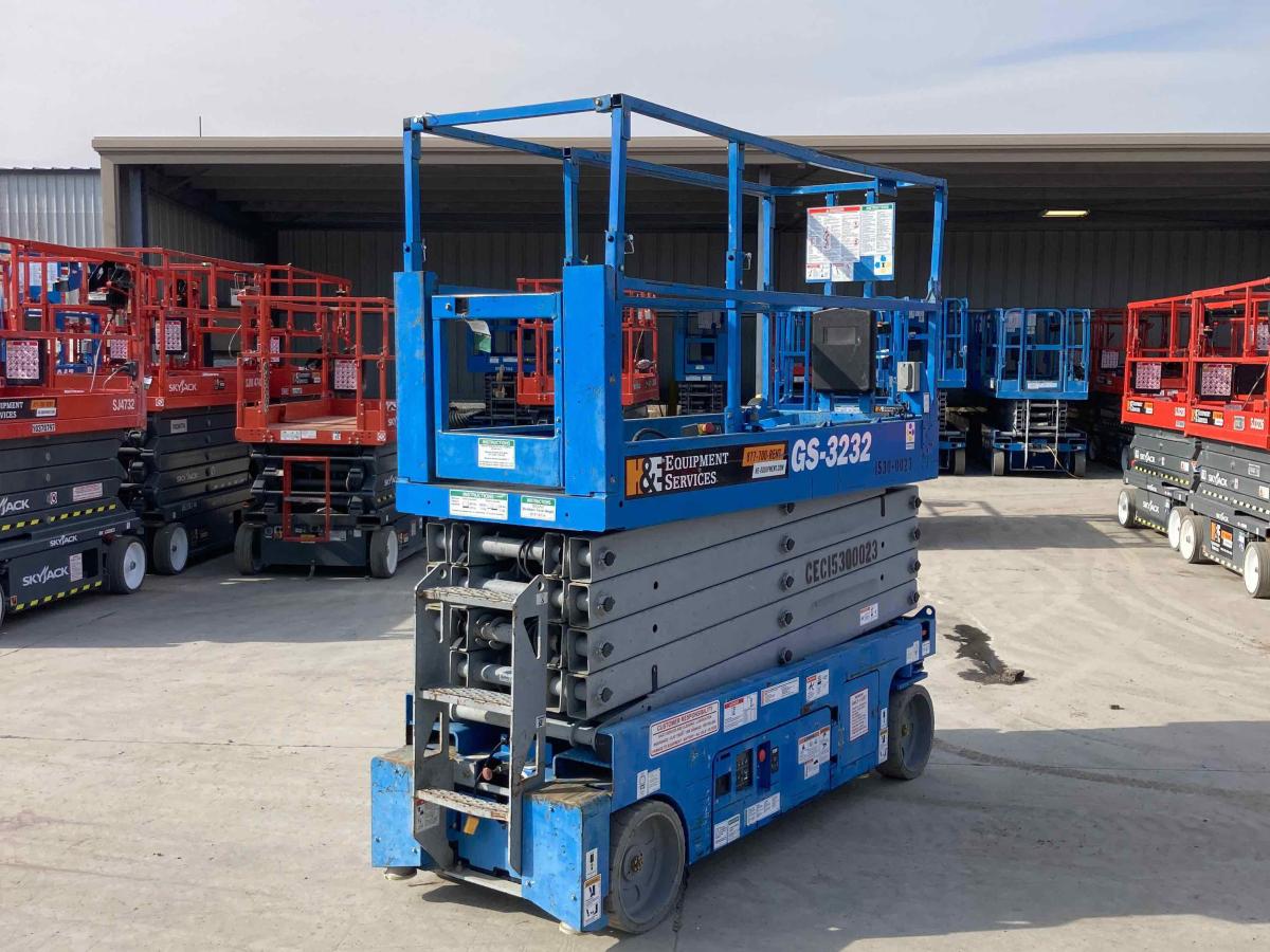 2016 Genie GS-3232