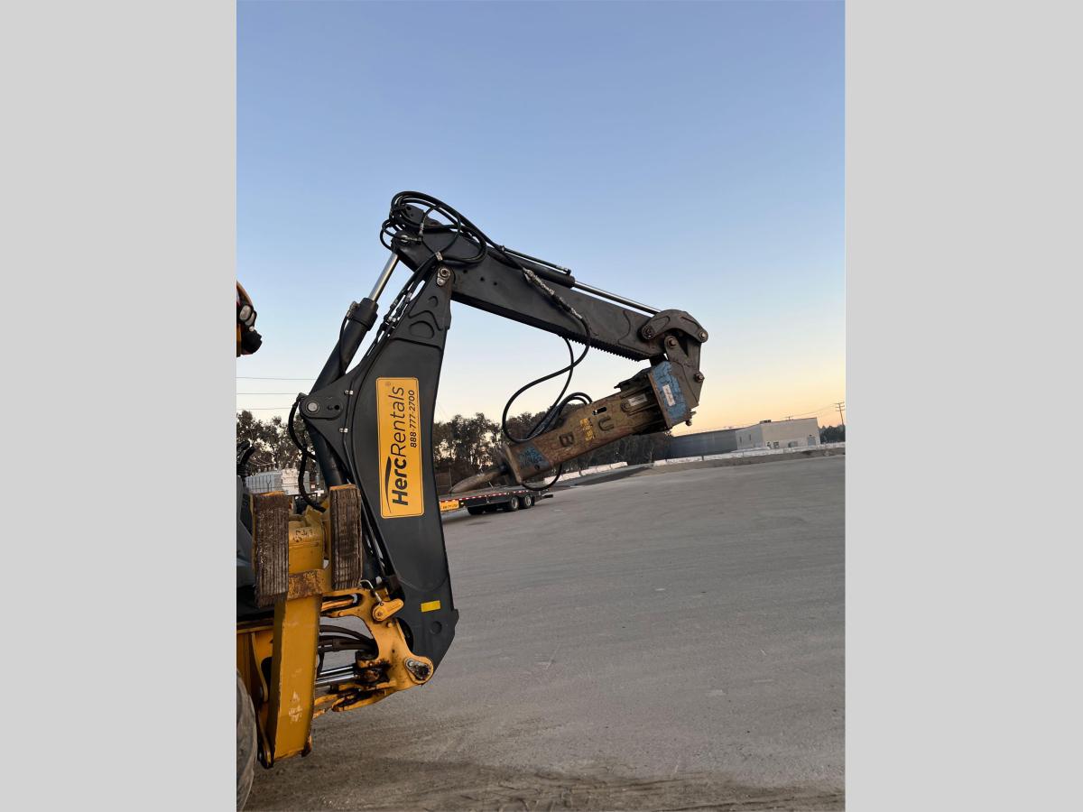 2015 John Deere 310L