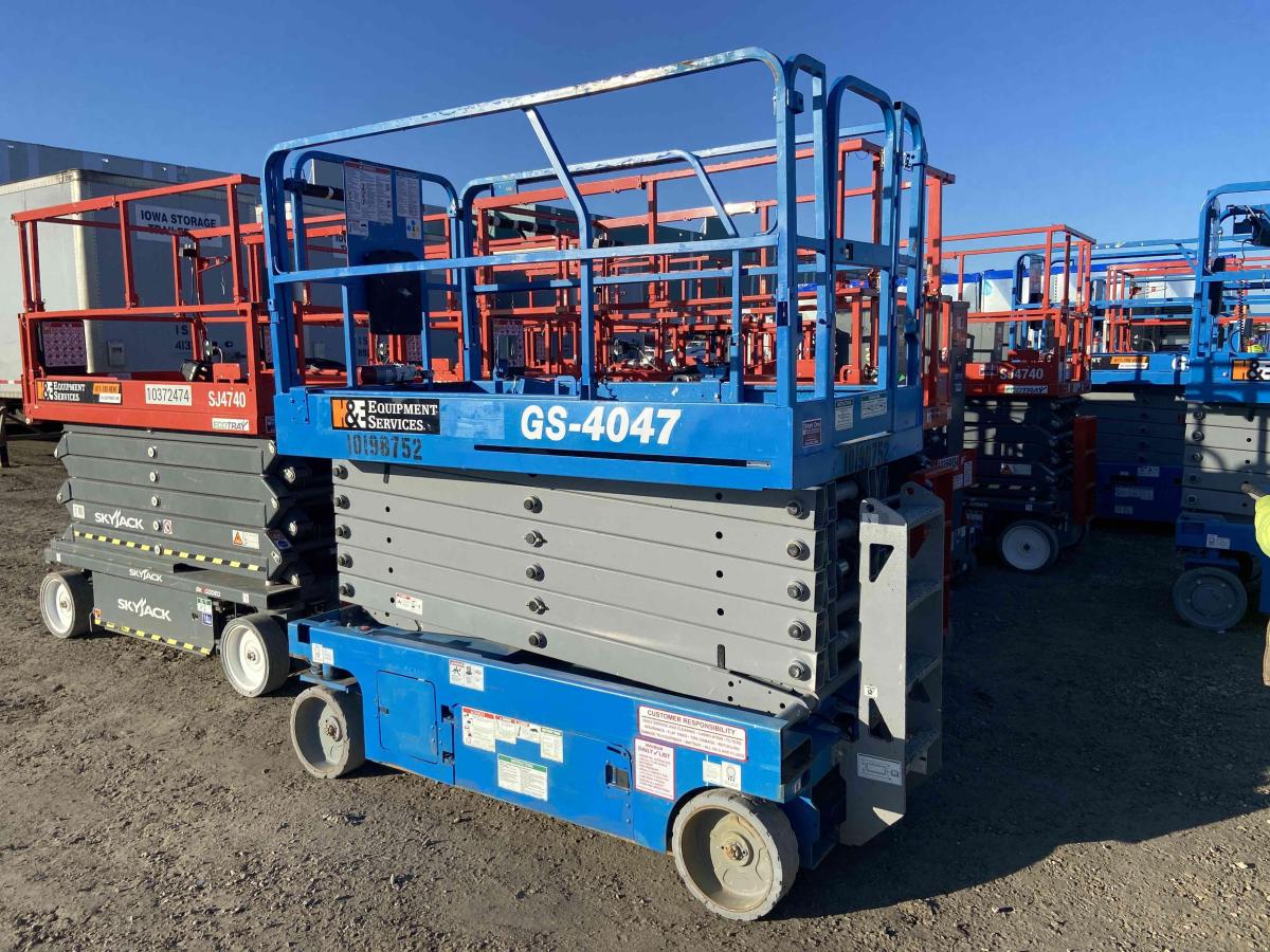 2016 Genie GS-4047