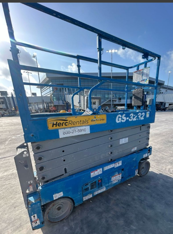 2018 Genie GS-3232-3