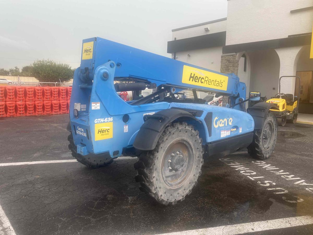 2017 Genie GTH-636