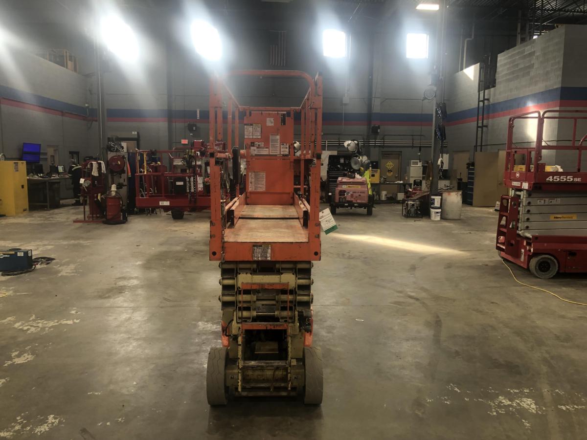 2017 JLG 2632ES