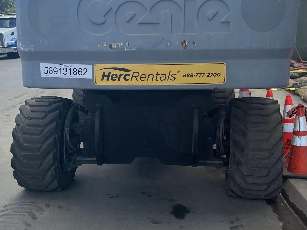 2013 Genie S-85