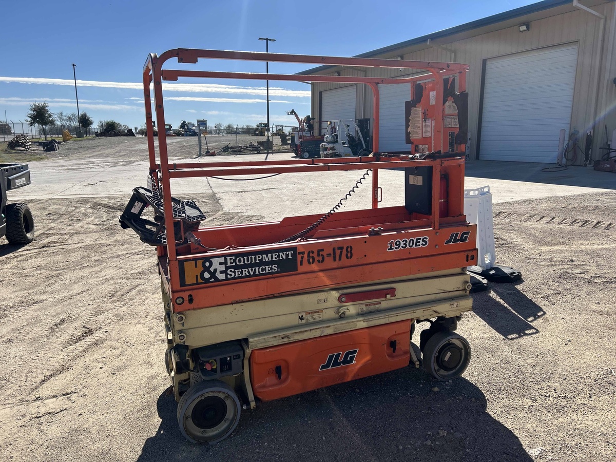 2018 JLG 1930ES-8